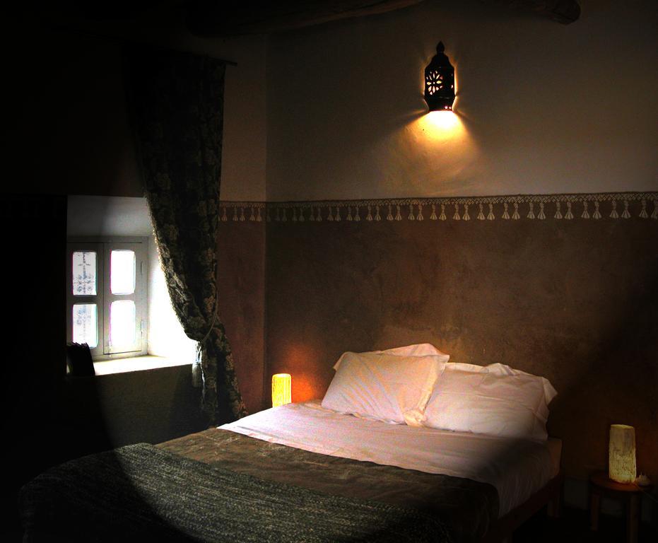 Kasbah Iswan Bed and Breakfast Kelaat-M'Gouna Eksteriør billede